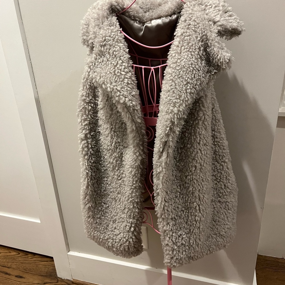 Fluffy vest by kaleidoscope